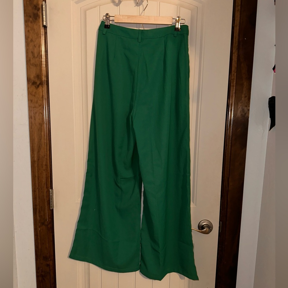 Elegant Green Strait Leg Trouser - Picture 4 of 6